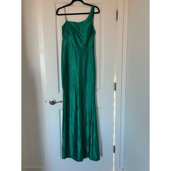 NEW City Studio Green One Shoulder High‎ Slit Gown Prom Dress Gala Holiday - Picture 3 of 9